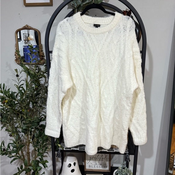 Coco + Carmen Sweaters - Coco + Carmen Elegant Cream Knit Sweater